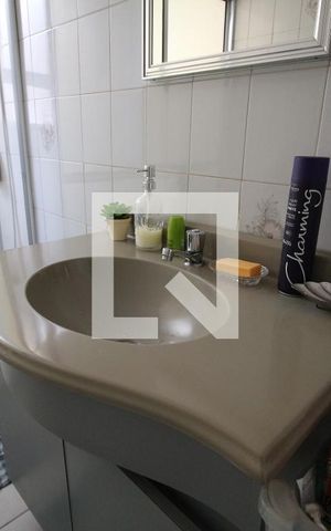 Casa para alugar com 80m², 3 quartos e sem vagaBanheiro da Suíte
