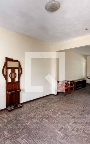 Casa à venda com 105m², 2 quartos e 2 vagasSala 