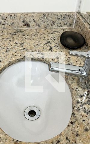 Apartamento para alugar com 144m², 3 quartos e 3 vagas Apartamento para alugar com 144m², 3 quartos e 3 vagasBanheiro da Suíte 2
