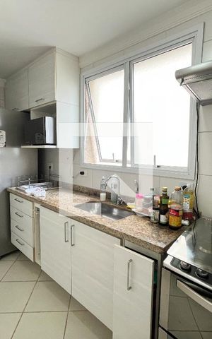 Apartamento para alugar com 144m², 3 quartos e 3 vagas Apartamento para alugar com 144m², 3 quartos e 3 vagasCozinha