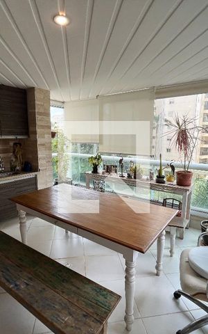 Apartamento para alugar com 144m², 3 quartos e 3 vagas Apartamento para alugar com 144m², 3 quartos e 3 vagasVaranda