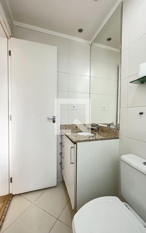 Apartamento para alugar com 144m², 3 quartos e 3 vagas Apartamento para alugar com 144m², 3 quartos e 3 vagasBanheiro da Suíte 2