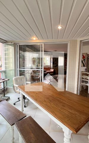 Apartamento para alugar com 144m², 3 quartos e 3 vagas Apartamento para alugar com 144m², 3 quartos e 3 vagasVaranda