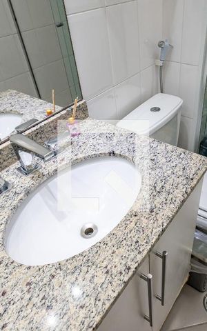 Apartamento à venda com 146m², 3 quartos e 2 vagas Apartamento à venda com 146m², 3 quartos e 2 vagasBanheiro Social