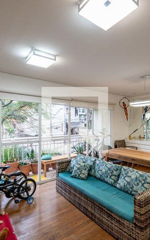 Apartamento à venda com 146m², 3 quartos e 2 vagas Apartamento à venda com 146m², 3 quartos e 2 vagasSala