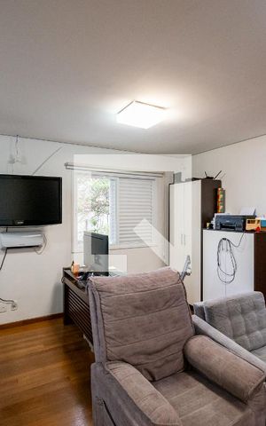 Apartamento à venda com 146m², 3 quartos e 2 vagas Apartamento à venda com 146m², 3 quartos e 2 vagasSuíte 1