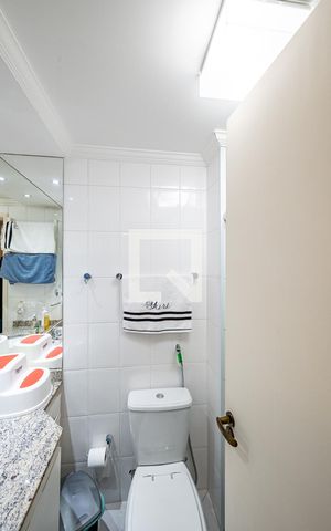 Apartamento à venda com 146m², 3 quartos e 2 vagas Apartamento à venda com 146m², 3 quartos e 2 vagasBanheiro da Suíte 2