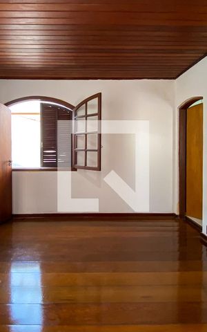 Casa à venda com 380m², 7 quartos e 3 vagasQuarto 5