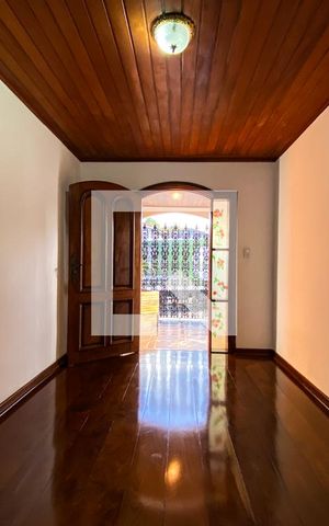 Casa à venda com 380m², 7 quartos e 3 vagasQuarto 3