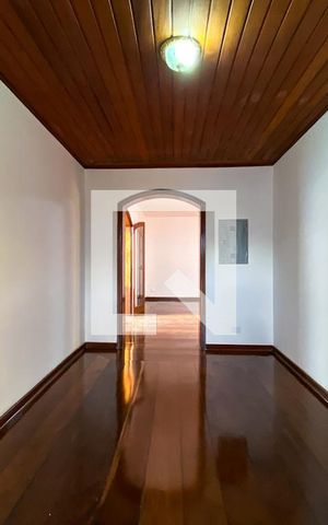 Casa à venda com 380m², 7 quartos e 3 vagasQuarto 3