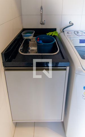 Apartamento para alugar com 49m², 2 quartos e sem vaga Apartamento para alugar com 49m², 2 quartos e sem vagaÁrea de Serviço