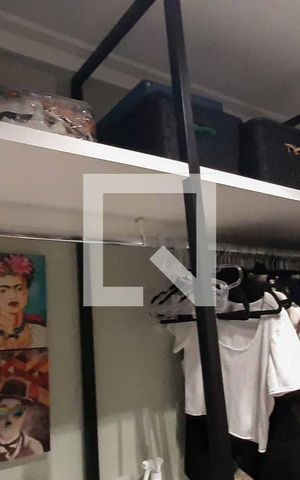 Apartamento à venda com 137m², 2 quartos e 2 vagas Apartamento à venda com 137m², 2 quartos e 2 vagasCloset