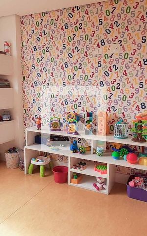 Apartamento à venda com 137m², 2 quartos e 2 vagas Apartamento à venda com 137m², 2 quartos e 2 vagasBrinquedoteca