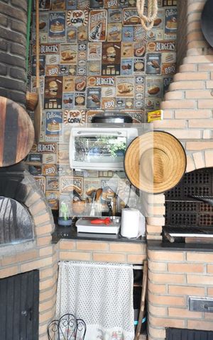 Casa à venda com 200m², 3 quartos e 2 vagasChurrasqueira