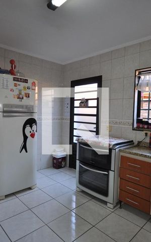 Casa à venda com 200m², 3 quartos e 2 vagasCozinha