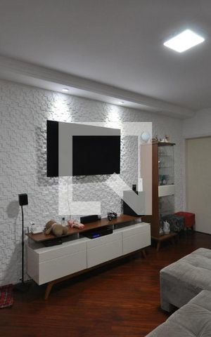 Casa à venda com 200m², 3 quartos e 2 vagasSala