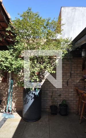 Casa à venda com 200m², 3 quartos e 2 vagasQuintal