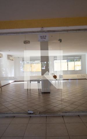 Apartamento à venda com 98m², 3 quartos e 2 vagas Apartamento à venda com 98m², 3 quartos e 2 vagasÁrea Comum - Salão de Festas