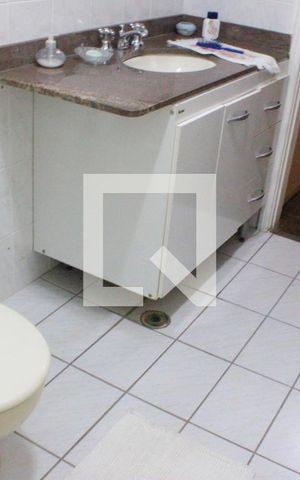 Apartamento à venda com 113m², 2 quartos e 1 vagaBanheiro 