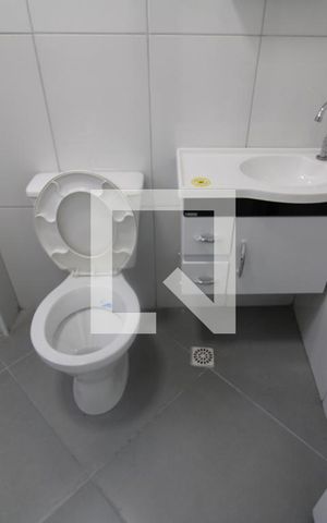 Apartamento para alugar com 50m², 2 quartos e sem vagaBanheiro