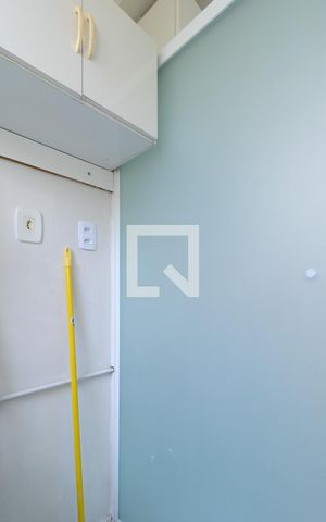 Apartamento à venda com 64m², 2 quartos e 1 vagaÁrea de Serviço