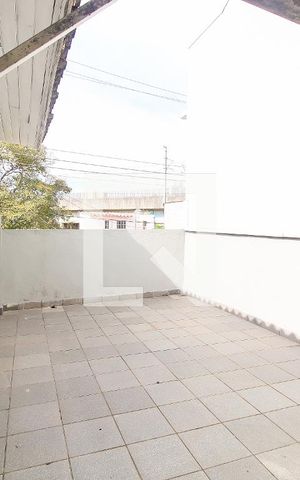 Casa para alugar com 40m², 1 quarto e sem vaga Casa para alugar com 40m², 1 quarto e sem vagaQuintal e Área de Serviço