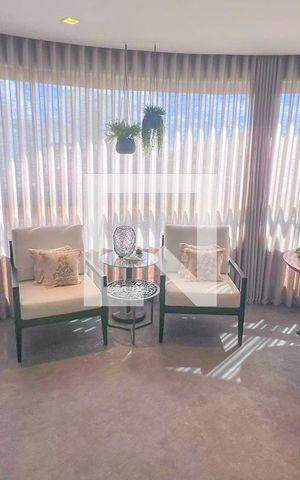 Apartamento à venda com 147m², 4 quartos e 4 vagas Apartamento à venda com 147m², 4 quartos e 4 vagasSala