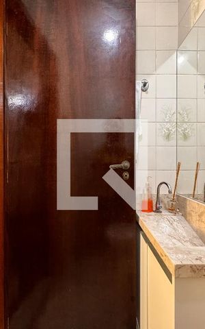 Casa à venda com 224m², 3 quartos e 2 vagas Casa à venda com 224m², 3 quartos e 2 vagasLavabo