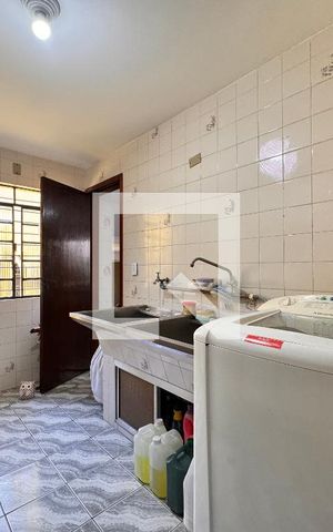Casa à venda com 224m², 3 quartos e 2 vagas Casa à venda com 224m², 3 quartos e 2 vagasLavanderia