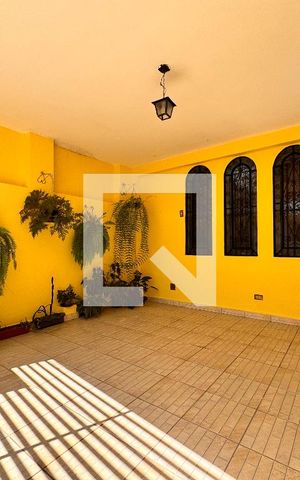 Casa à venda com 224m², 3 quartos e 2 vagas Casa à venda com 224m², 3 quartos e 2 vagasGaragem