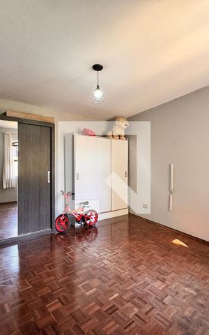 Casa à venda com 224m², 3 quartos e 2 vagas Casa à venda com 224m², 3 quartos e 2 vagasQuarto 2
