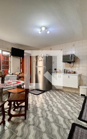 Casa à venda com 224m², 3 quartos e 2 vagas Casa à venda com 224m², 3 quartos e 2 vagasCozinha