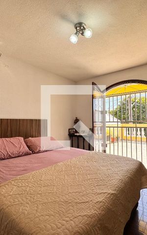 Casa à venda com 224m², 3 quartos e 2 vagas Casa à venda com 224m², 3 quartos e 2 vagasSuite