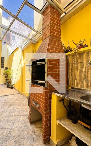 Casa à venda com 224m², 3 quartos e 2 vagas Casa à venda com 224m², 3 quartos e 2 vagasChurrasqueira