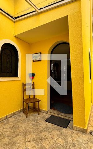 Casa à venda com 224m², 3 quartos e 2 vagas Casa à venda com 224m², 3 quartos e 2 vagasChurrasqueira
