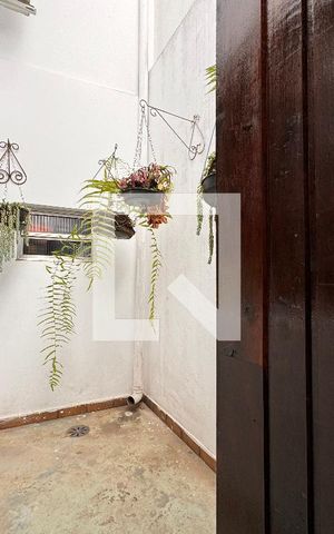 Casa à venda com 224m², 3 quartos e 2 vagas Casa à venda com 224m², 3 quartos e 2 vagasÁrea de Serviço