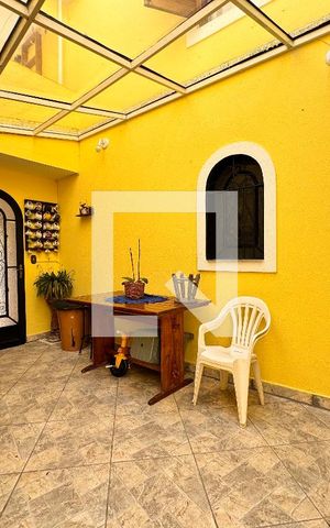 Casa à venda com 224m², 3 quartos e 2 vagas Casa à venda com 224m², 3 quartos e 2 vagasChurrasqueira