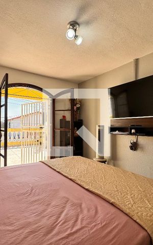 Casa à venda com 224m², 3 quartos e 2 vagas Casa à venda com 224m², 3 quartos e 2 vagasSuite