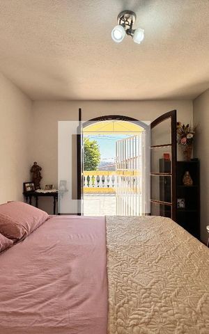 Casa à venda com 224m², 3 quartos e 2 vagas Casa à venda com 224m², 3 quartos e 2 vagasSuite