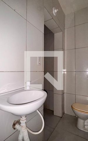 Casa para alugar com 45m², 1 quarto e sem vaga Casa para alugar com 45m², 1 quarto e sem vagaBanheiro