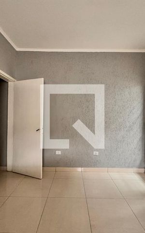 Casa para alugar com 45m², 1 quarto e sem vaga Casa para alugar com 45m², 1 quarto e sem vagaSala