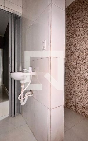 Casa para alugar com 45m², 1 quarto e sem vaga Casa para alugar com 45m², 1 quarto e sem vagaBanheiro