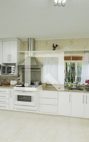 Casa à venda com 350m², 3 quartos e 3 vagasCozinha