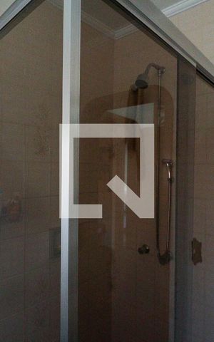Casa à venda com 350m², 3 quartos e 3 vagasBanheiro da Suíte
