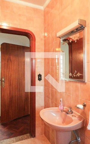 Casa à venda com 350m², 3 quartos e 3 vagasLavabo