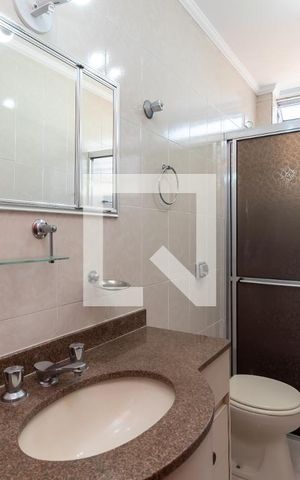Apartamento à venda com 60m², 1 quarto e sem vagaBanheiro da Suíte