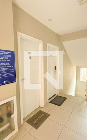 Apartamento para alugar com 66m², 2 quartos e 1 vagaHall social