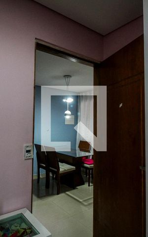 Casa à venda com 100m², 2 quartos e 2 vagas Casa à venda com 100m², 2 quartos e 2 vagasQuarto 2
