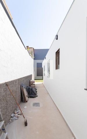 Casa à venda com 210m², 3 quartos e 4 vagas Casa à venda com 210m², 3 quartos e 4 vagasQuintal