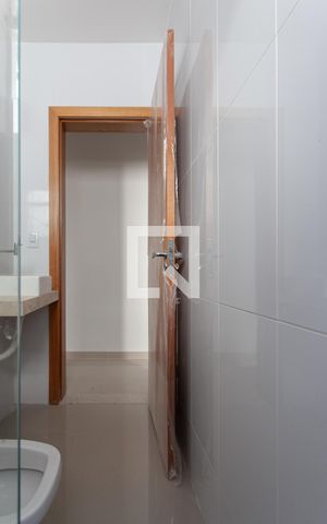 Casa à venda com 210m², 3 quartos e 4 vagas Casa à venda com 210m², 3 quartos e 4 vagasBanheiro Social